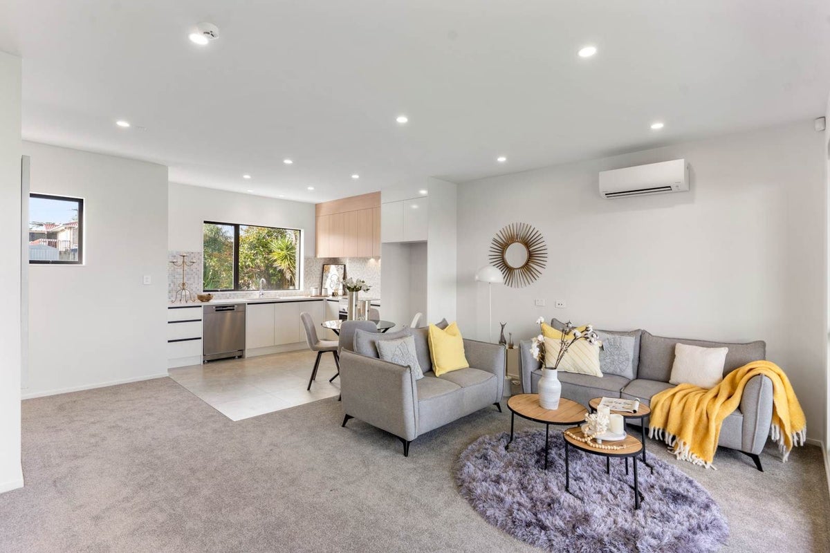 3/61 Clayburn Road, Glen Eden, Auckland - Carousel 2