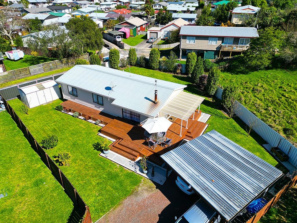 19 Aileen Place, Nawton, Hamilton - Carousel 2