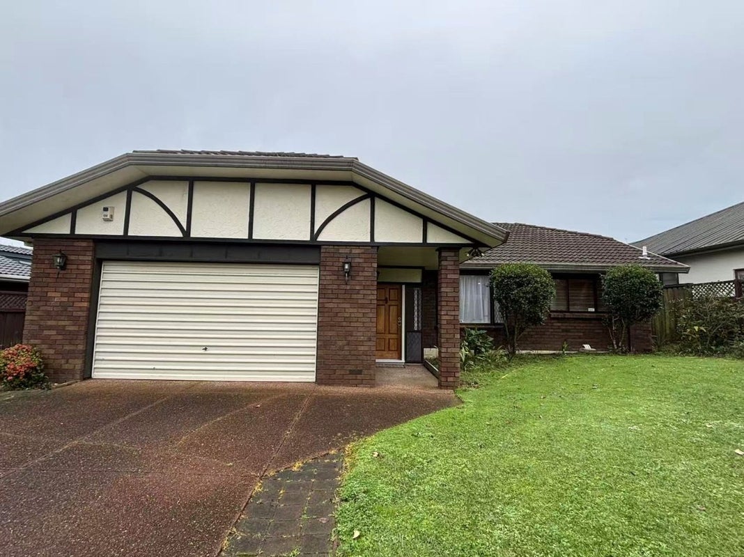 7 Millhouse Drive, Northpark, Auckland - Carousel 1