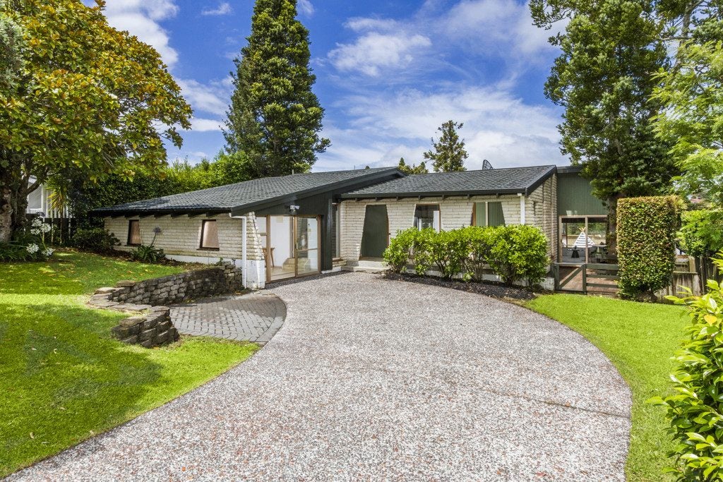 18 Mappin Place, Chatswood, Auckland - Carousel 1