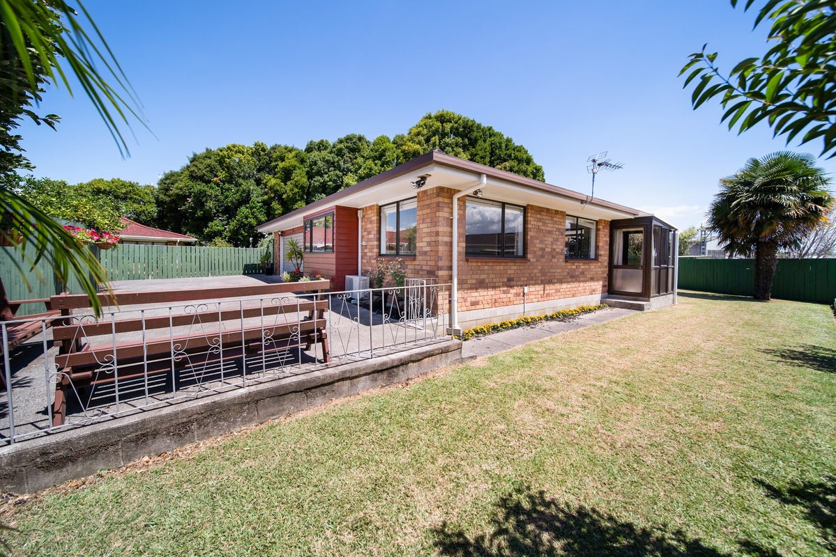 3/150 Shirley Road, Papatoetoe, Auckland - Carousel 2
