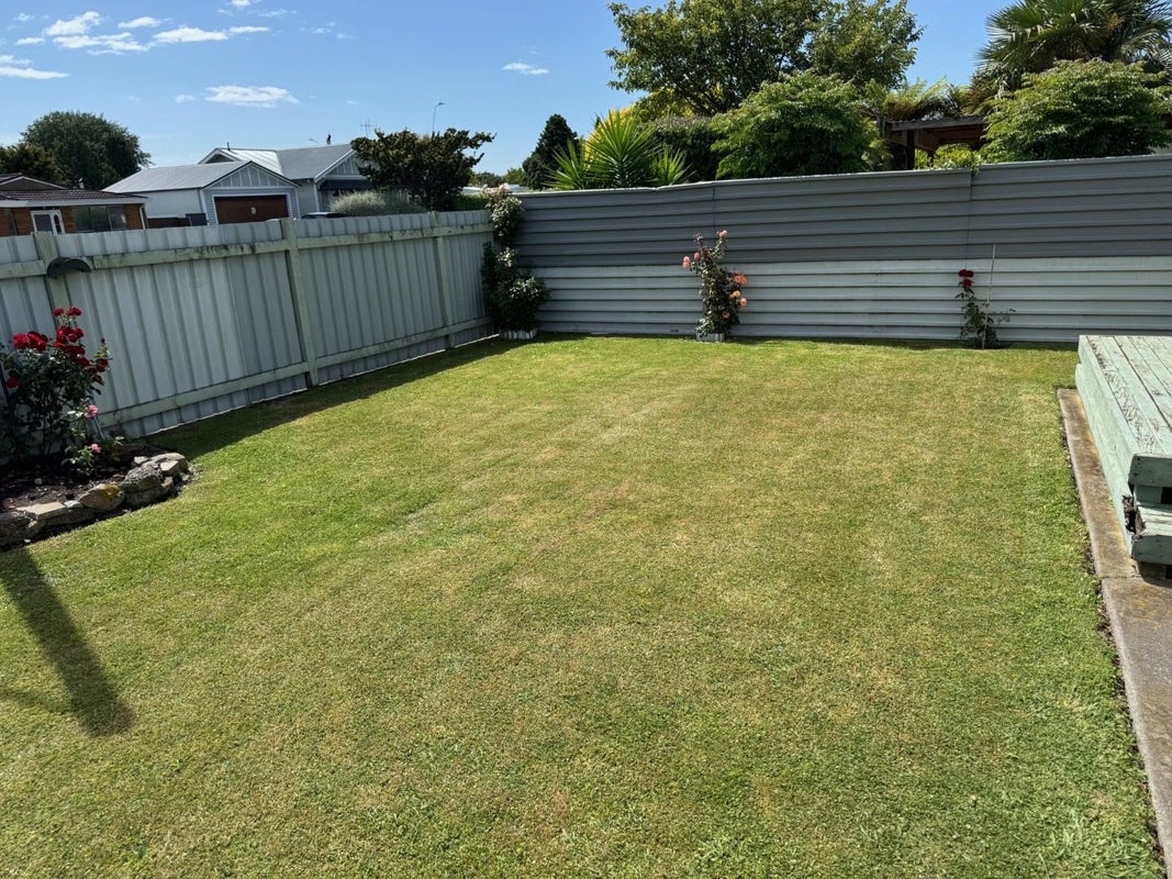 509 Lyndon Road West, Hastings, Hastings - Carousel 2