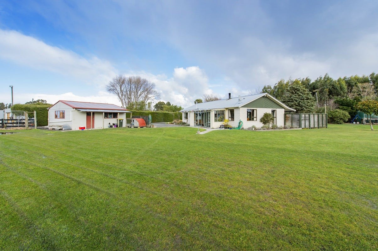 536 Bethels Road, Christchurch - Carousel 1