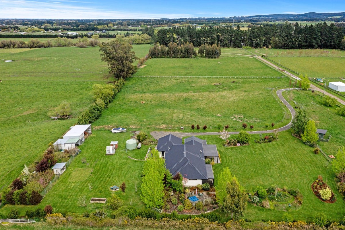 465 Broad Road, Sefton, Rangiora - Carousel 34