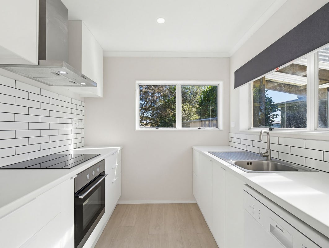 8 Buller Place, Westbrook, Palmerston North - Carousel 2