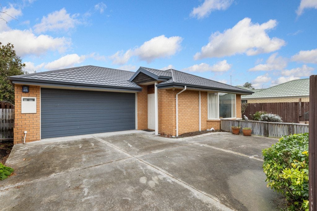 81 Fairway Drive, Shirley, Christchurch - Carousel 1