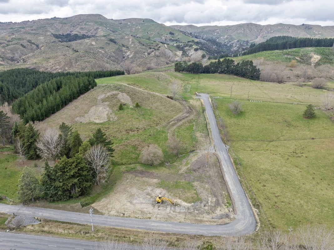 1946 Kahuranaki Road, KAHURANAKI - Carousel 2