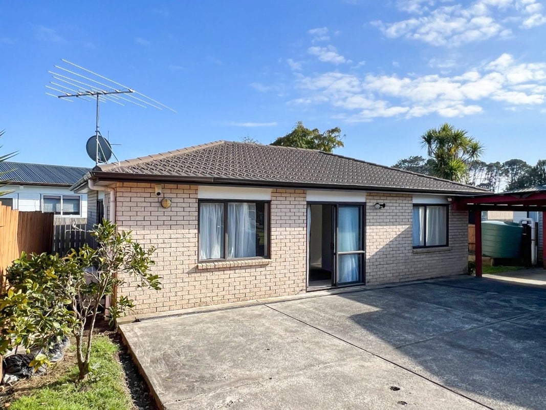93 Farquhar Road, Glendene, Auckland - Carousel 1