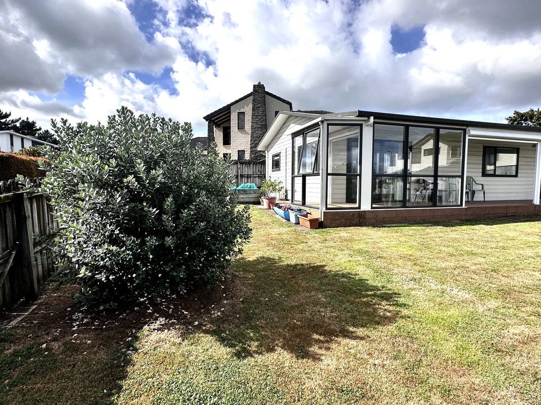 249 Hill Road, The Gardens, Auckland - Carousel 1