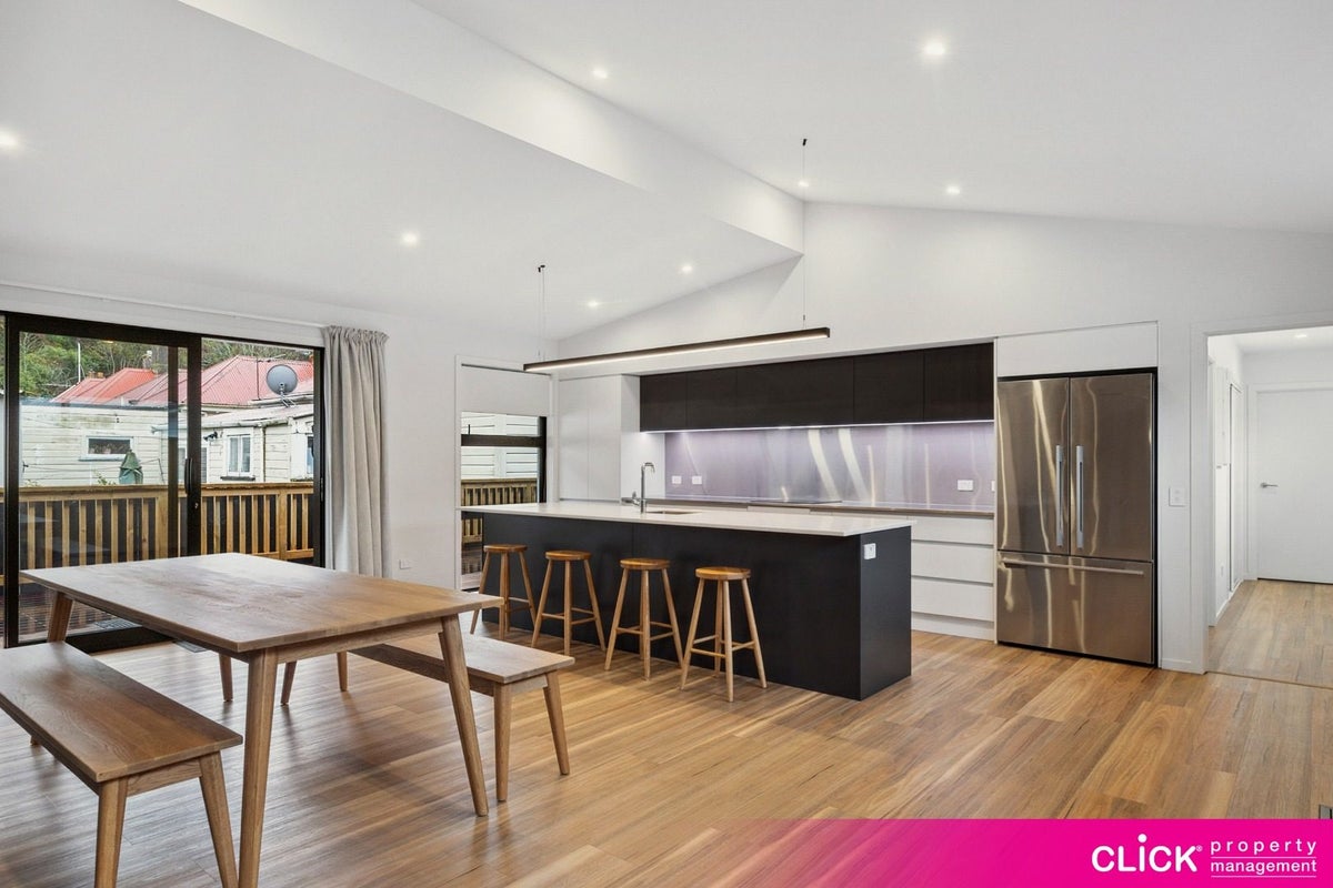 19 Northumberland Street, North East Valley, Dunedin - Carousel 1