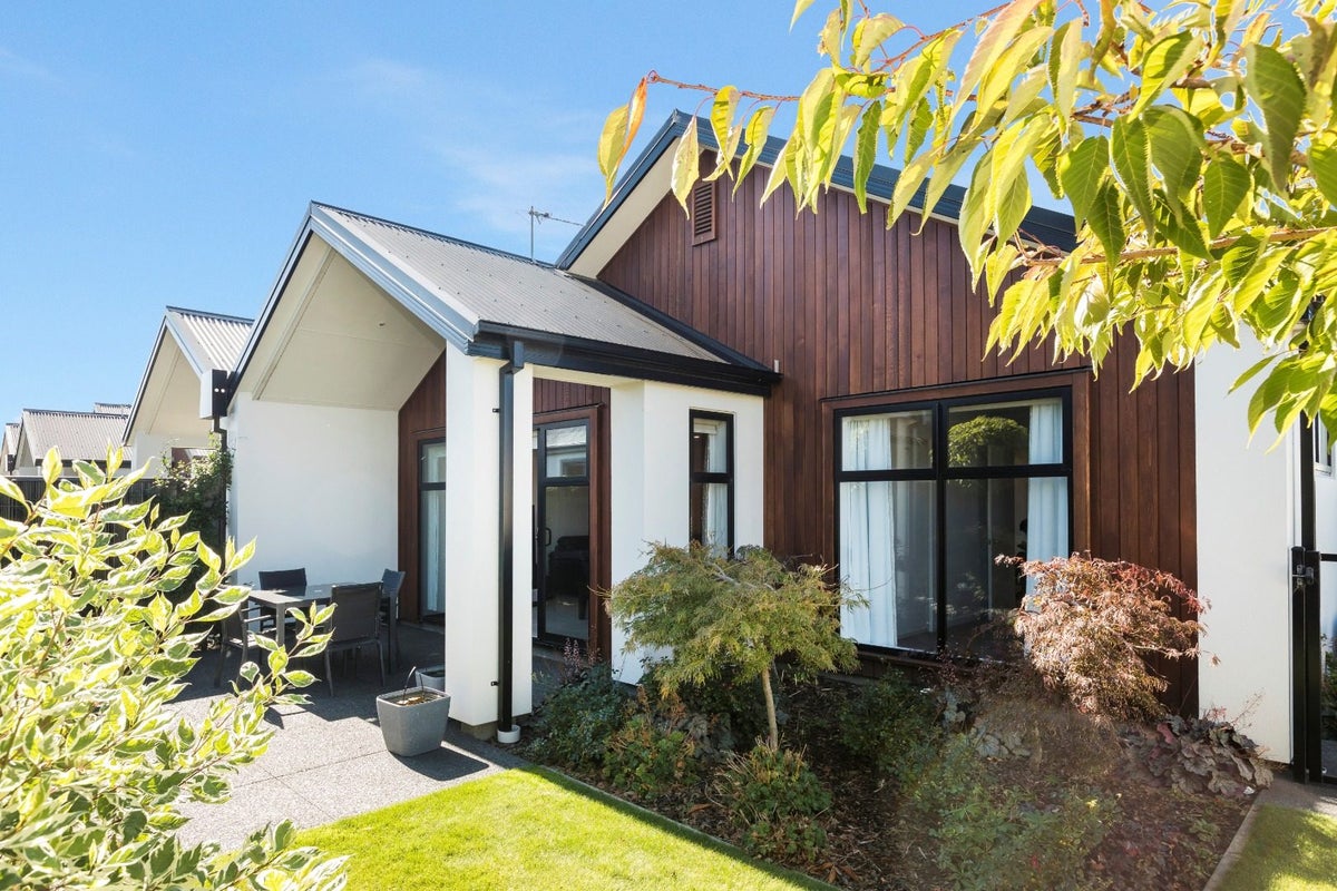 1 Aermacchi Lane, Wigram, Christchurch - Carousel 1