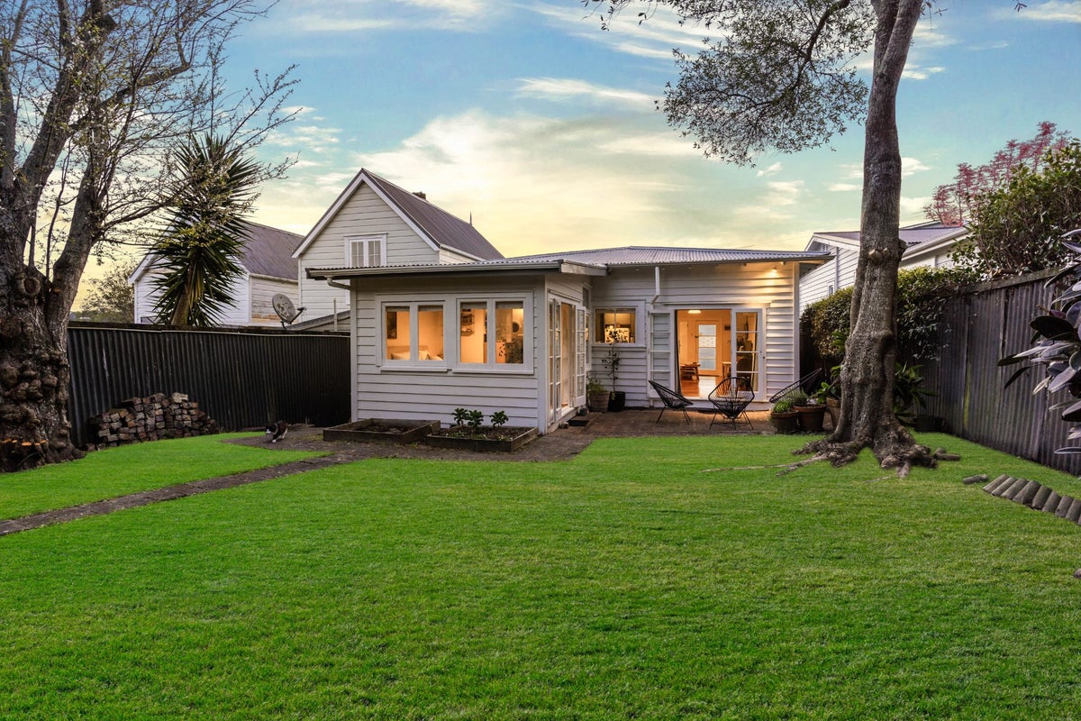 46 Cooper Street, Grey Lynn, Auckland - Carousel 2