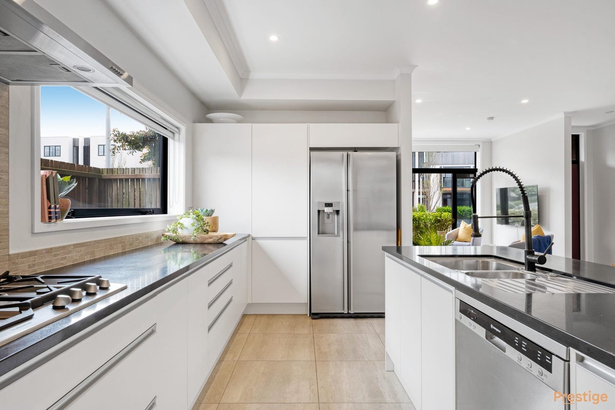 127 Hobsonville Point Road, Hobsonville, Auckland - Carousel 1