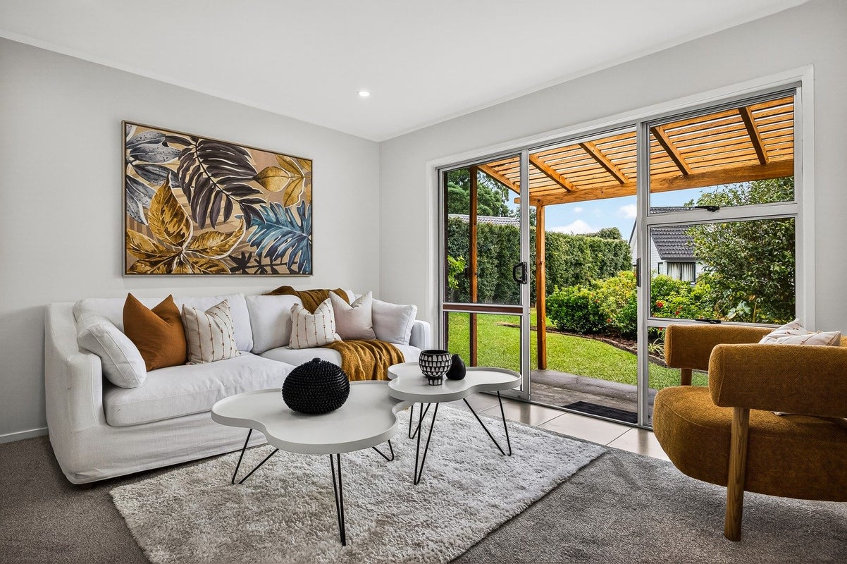 1/12 Landseer Place, Mount Roskill, Auckland - Carousel 2