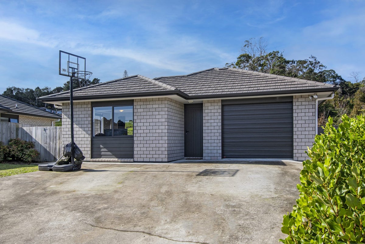 95 Ridgeway Drive, Kamo, Whangarei - Carousel 1