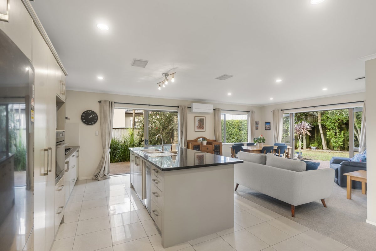 46 Aberley Road, Schnapper Rock, Auckland - Carousel 2