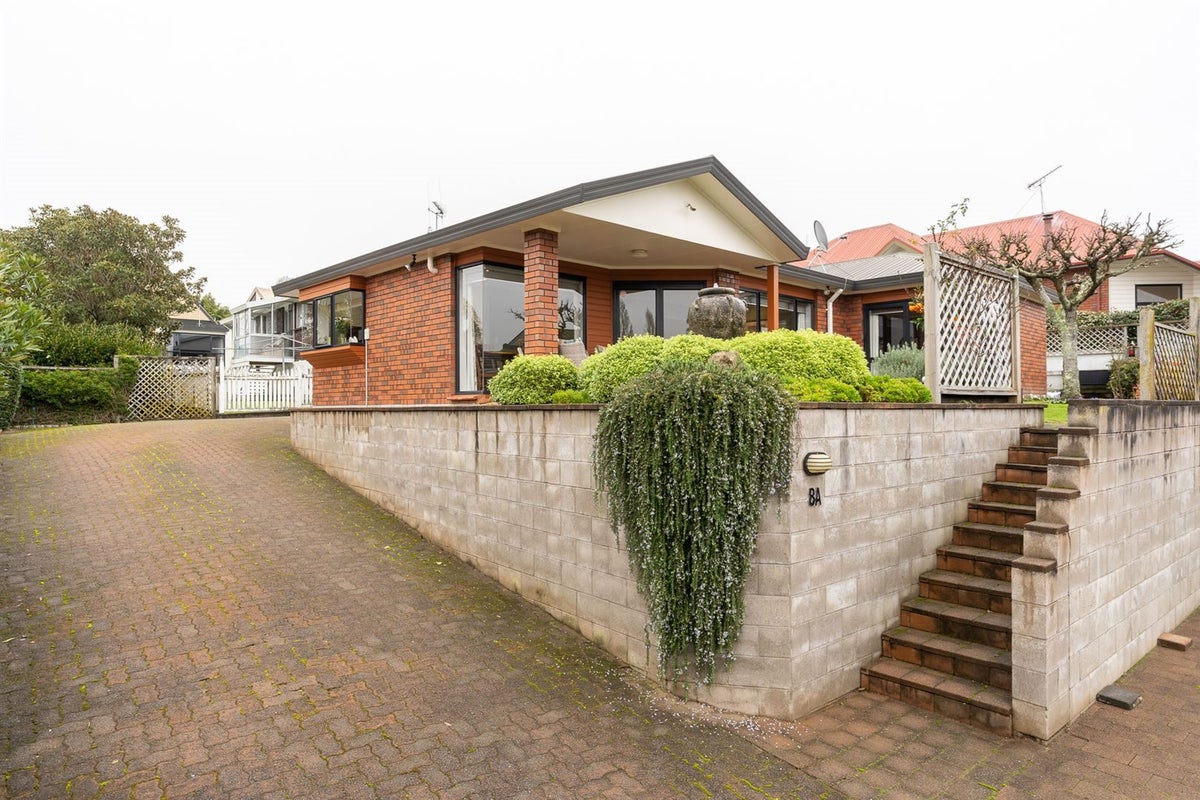 8A Perindale Drive, Chartwell, Hamilton - Carousel 1