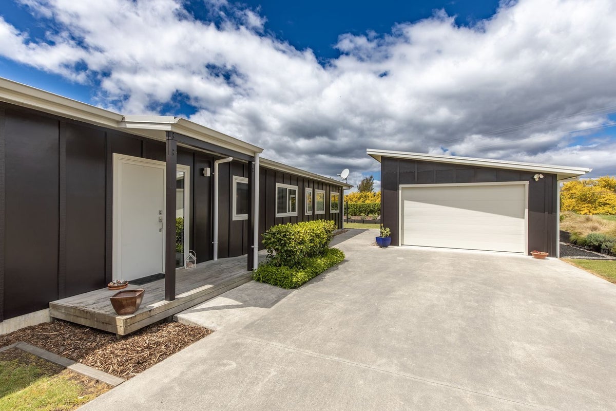 109 Kahotea Drive, Motuoapa, Turangi - Carousel 2
