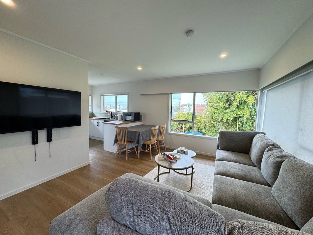 4/9 Rodney Street, Otahuhu, Auckland - Carousel 1