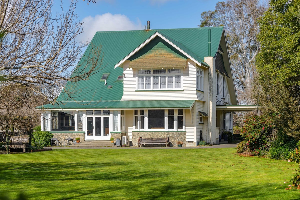 372 Upper Plain Road, Upper Plain, Masterton - Carousel 1
