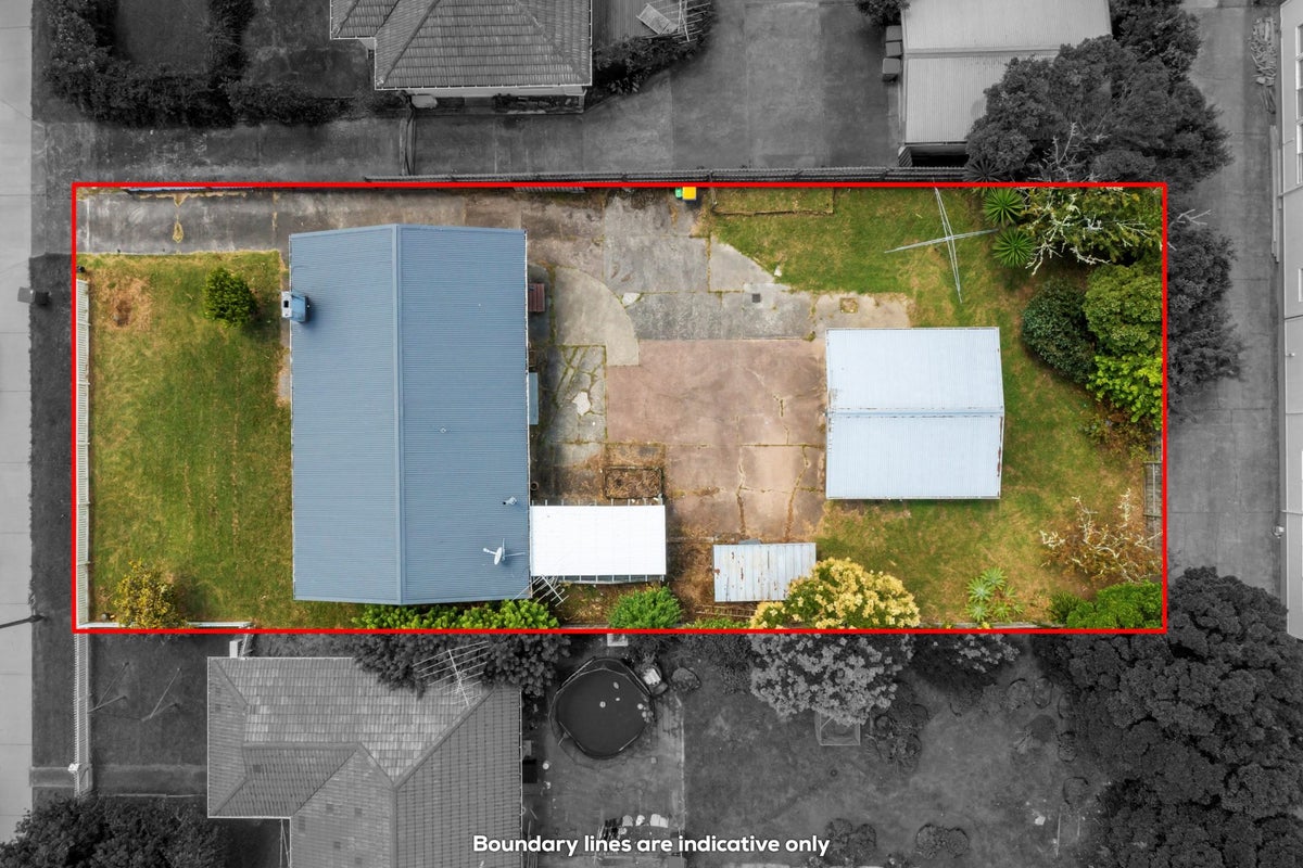 22 Lingfield Street, Glenfield, Auckland - Carousel 1