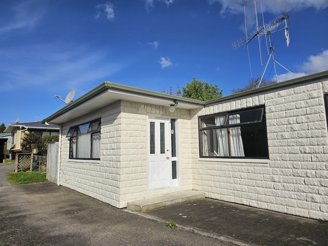 49A Humber Crescent, Gate Pa, Tauranga - Carousel 1