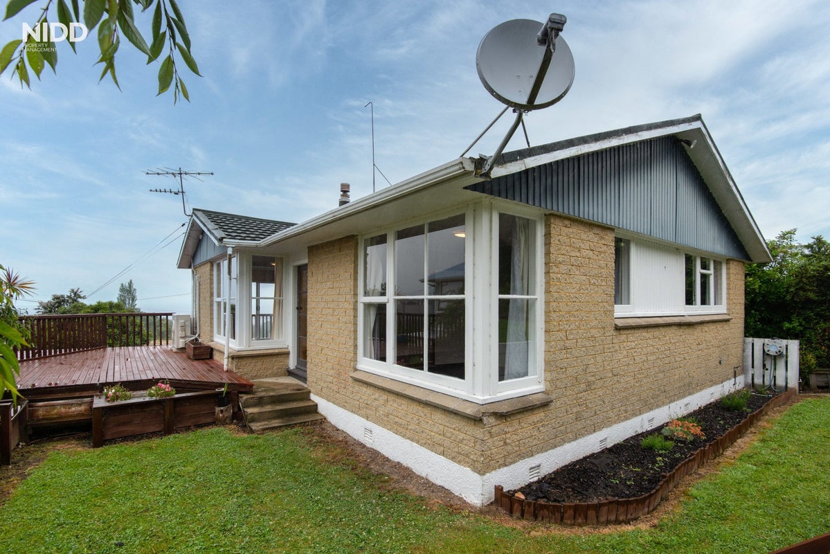 10 Hanlon Street, Halfway Bush, Dunedin - Carousel 1