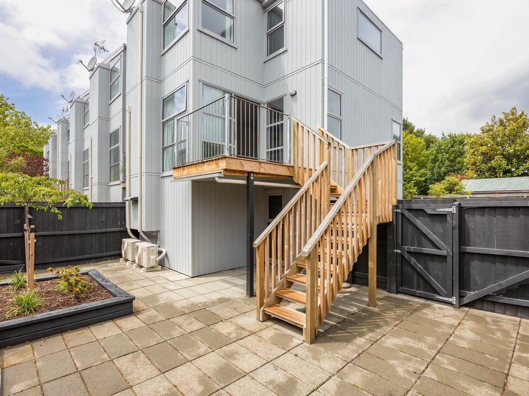 6/3 Grove Road, Addington, Christchurch - Carousel 1