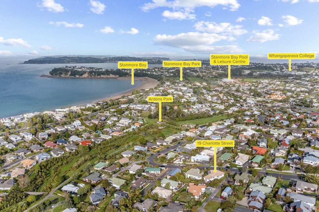 19 Charlotte Street, Stanmore Bay, Whangaparaoa - Carousel 2