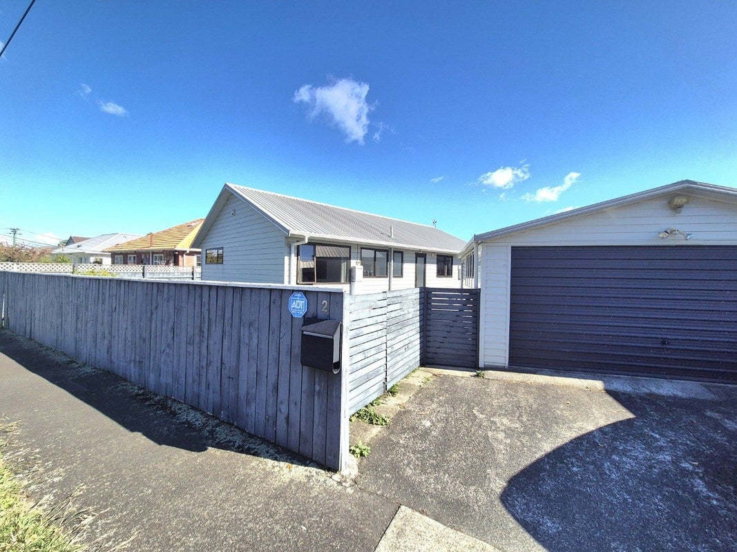2/2 Freyberg Street, Waterloo, Lower Hutt - Carousel 2