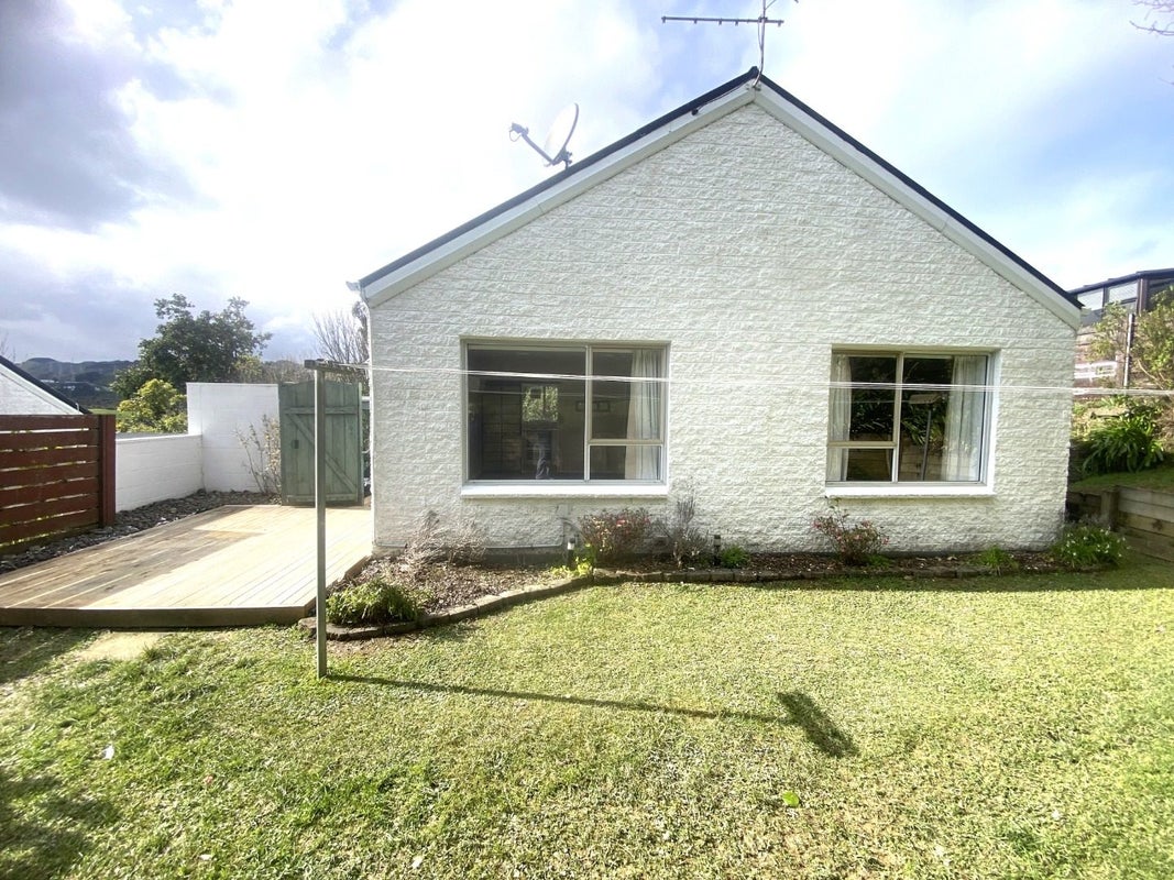 24B Caesars Place, Churton Park, Wellington - Carousel 7