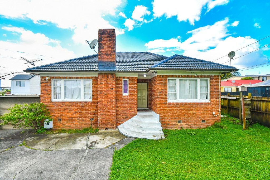 1/7 Spring Street, Papatoetoe, Auckland - Carousel 1
