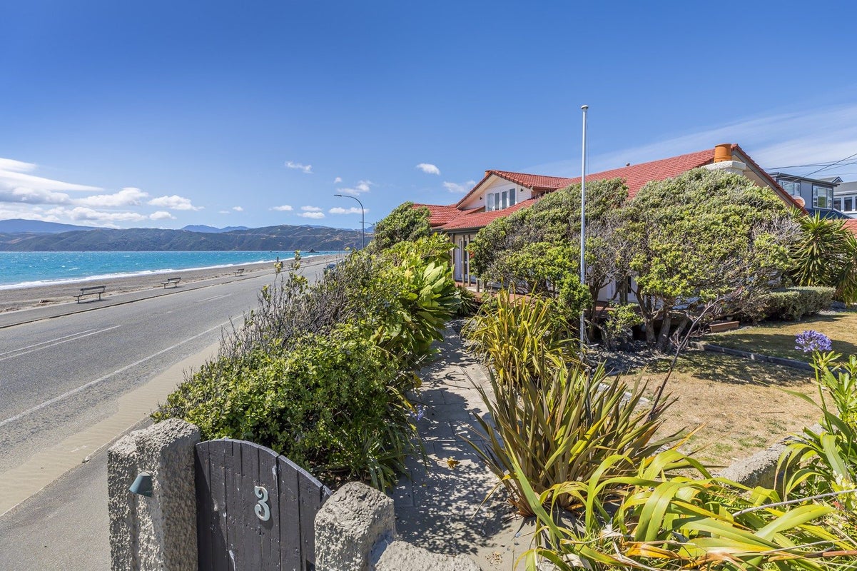 3 Ventnor Street, Seatoun, Wellington - Carousel 1