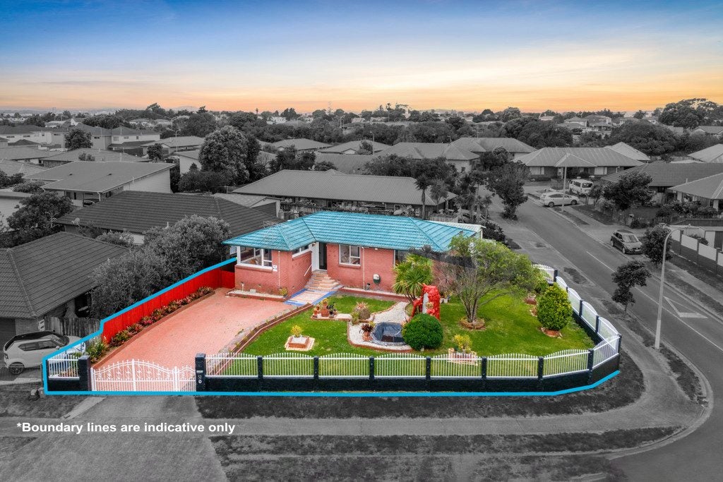 52 Hall Avenue, Mangere, Auckland - Carousel 1
