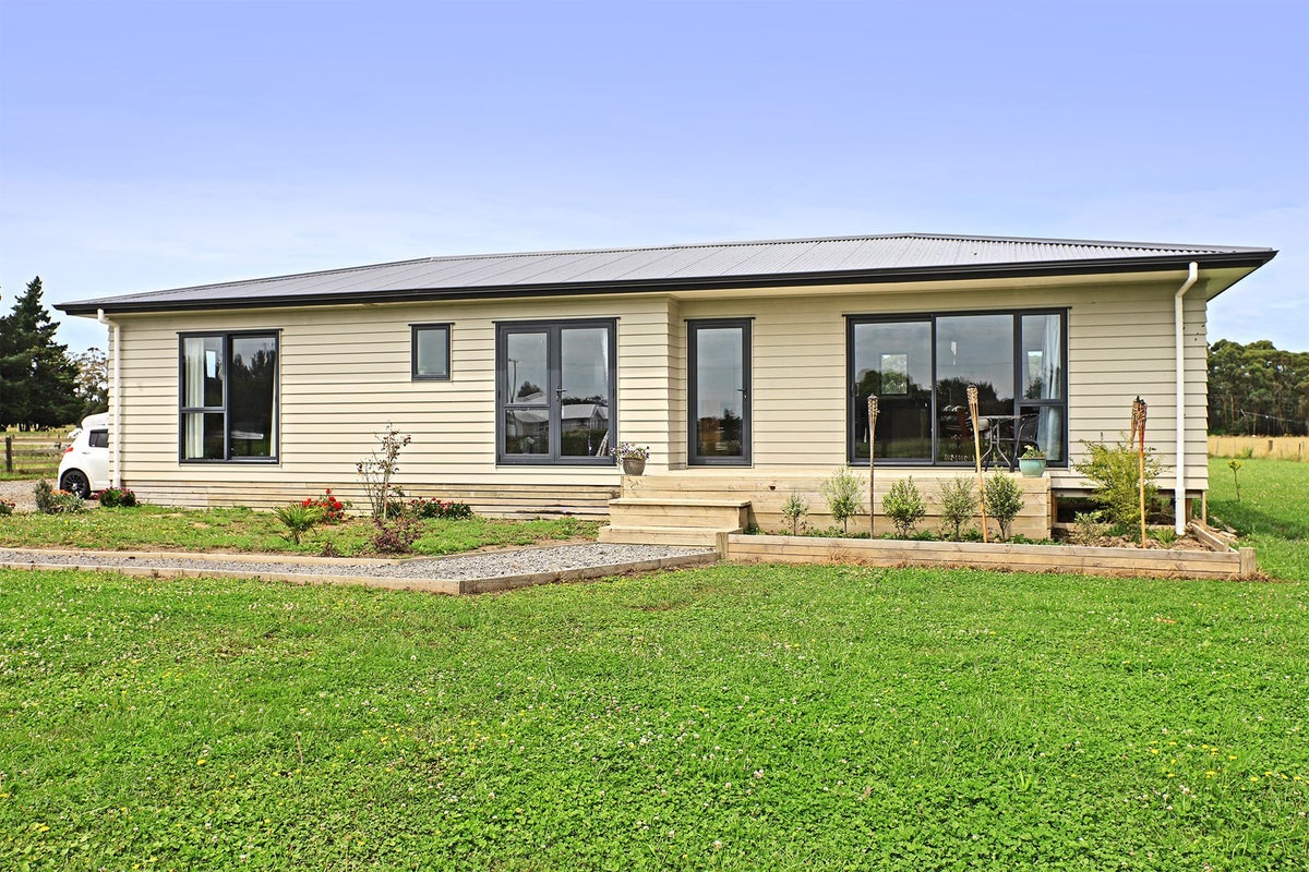 36 Svenson Road, Waipukurau, Waipukurau - Carousel 1