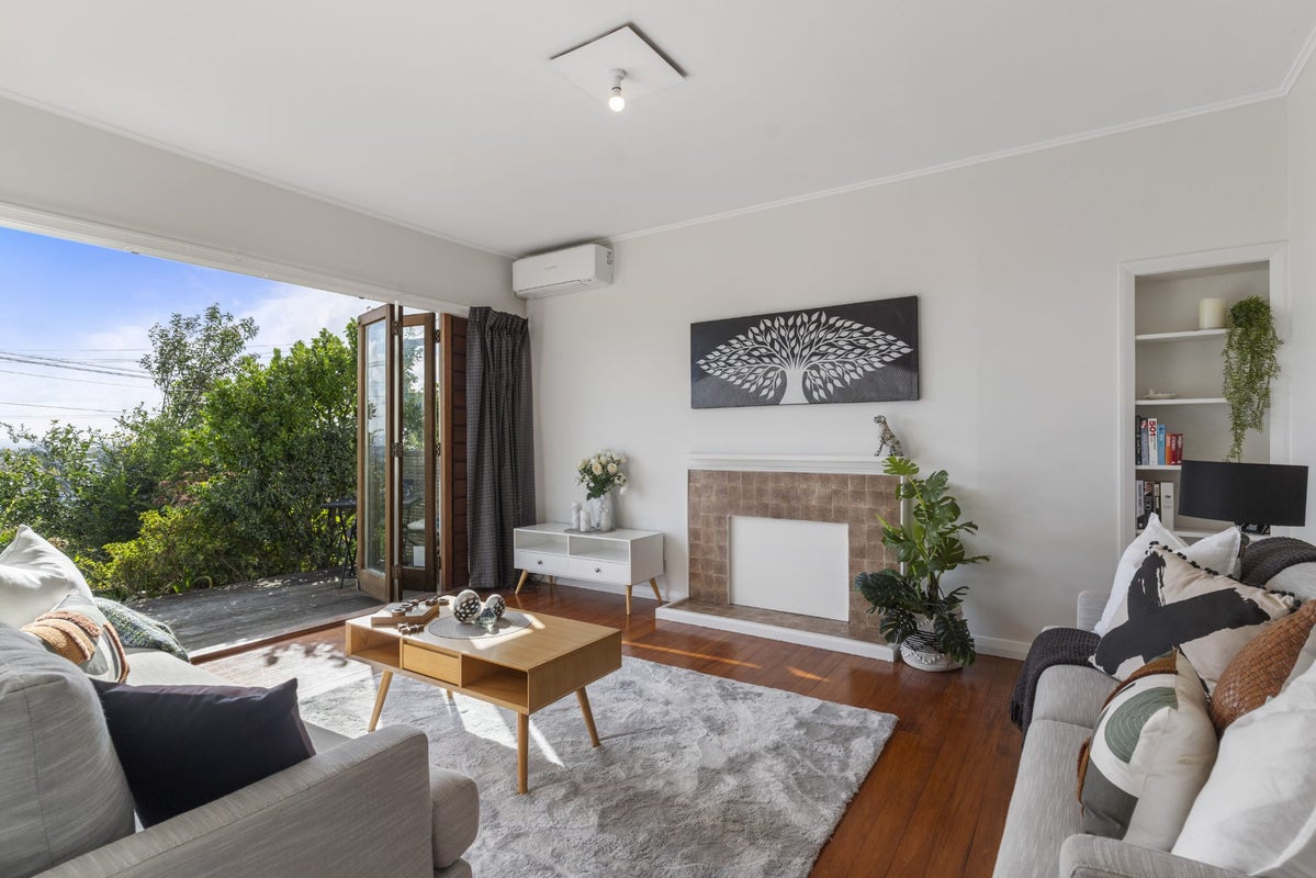 31 Scout Avenue, Mount Roskill, Auckland - Carousel 1