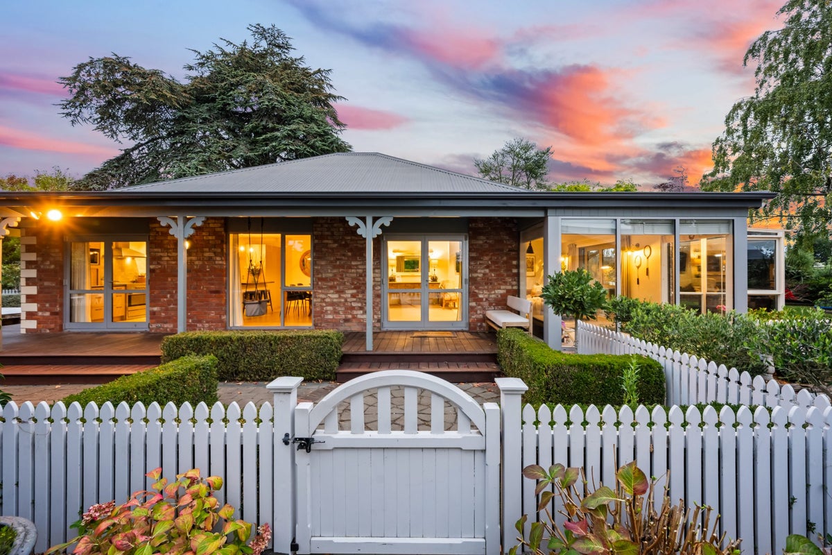 147A Main North Road, Papanui, Christchurch - Carousel 1