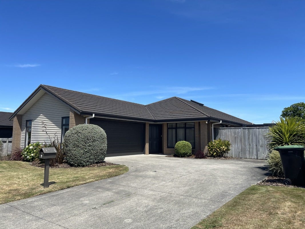 9 Whaley Avenue, Papamoa Beach, Papamoa - Carousel 1