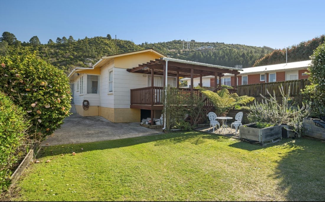 25 Matuku Street, Selwyn Heights, Rotorua - Carousel 1