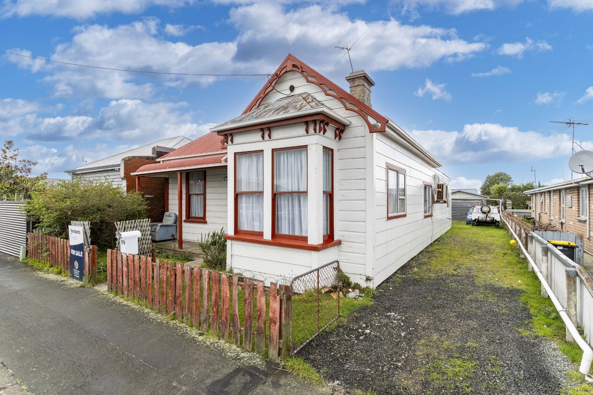 179 Oxford Street, South Dunedin, Dunedin - Carousel 1