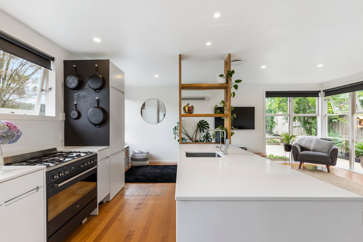 1/14 Matama Road, Glen Eden, Auckland - Carousel 1