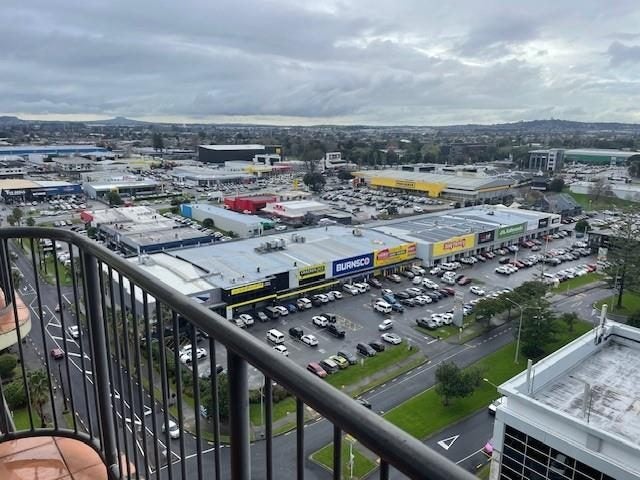 15I/18 Ronwood Avenue, Manukau, Auckland - Carousel 1