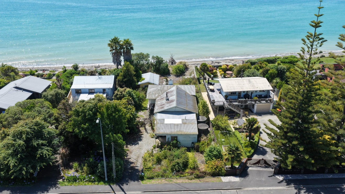 178 Stafford Drive, Ruby Bay, Mapua - Carousel 1