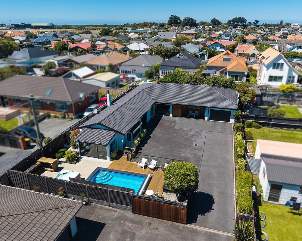 215 Bay View Road, Saint Clair, Dunedin - Carousel 2