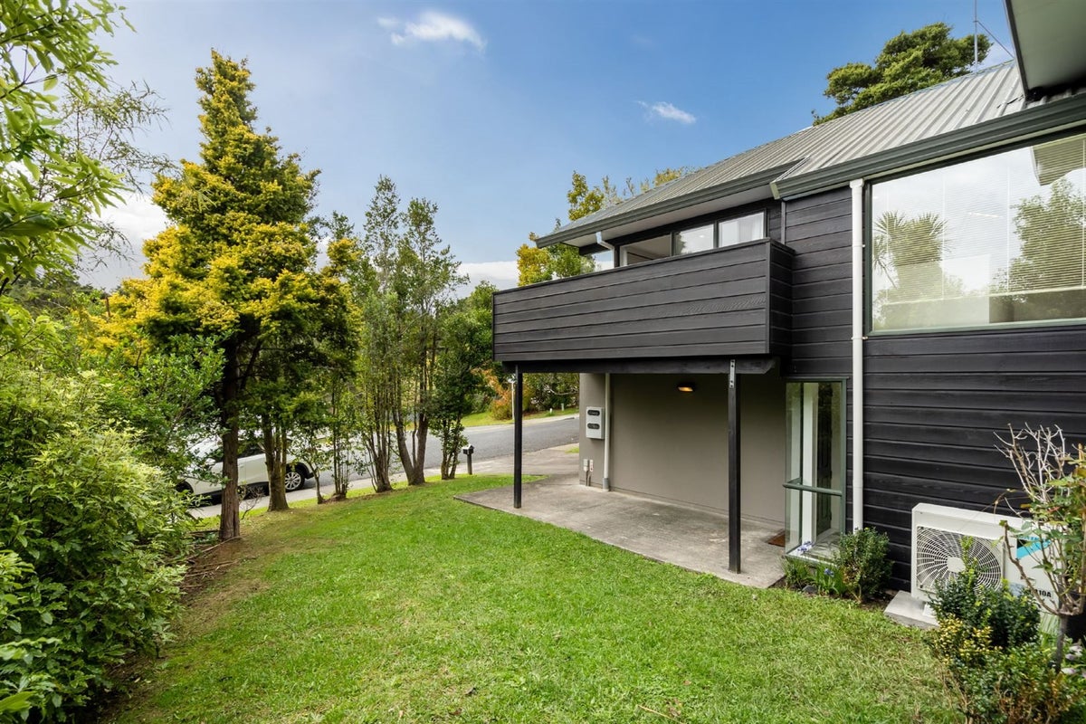 3 Berne Place, Birkenhead, Auckland - Carousel 1