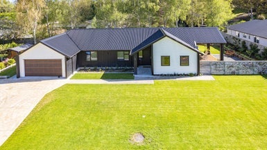 3 Sandcroft Drive, Westmere, Whanganui - Carousel 1