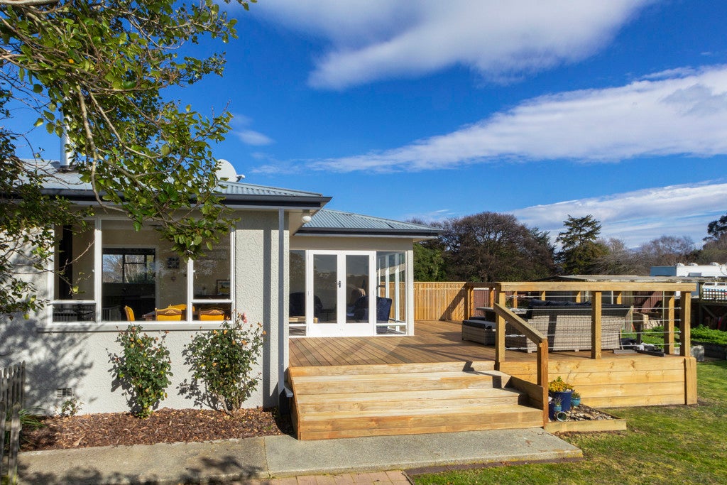 76 Awamoa Road, Holmes Hill, Oamaru - Carousel 1