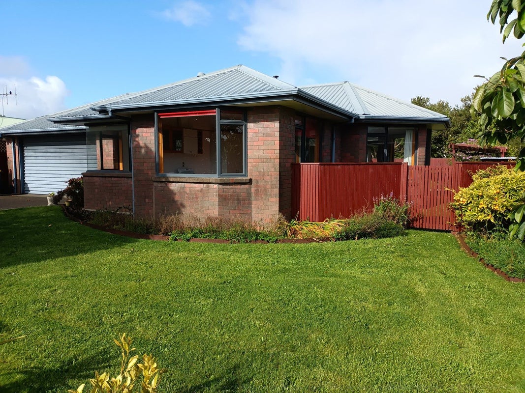 8 Archer Place, Carters Beach, Westport - Carousel 1