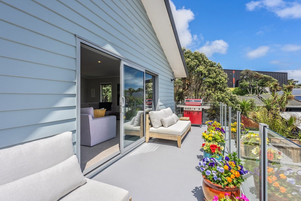 93B The Esplanade, Raumati South, Paraparaumu - Carousel 2