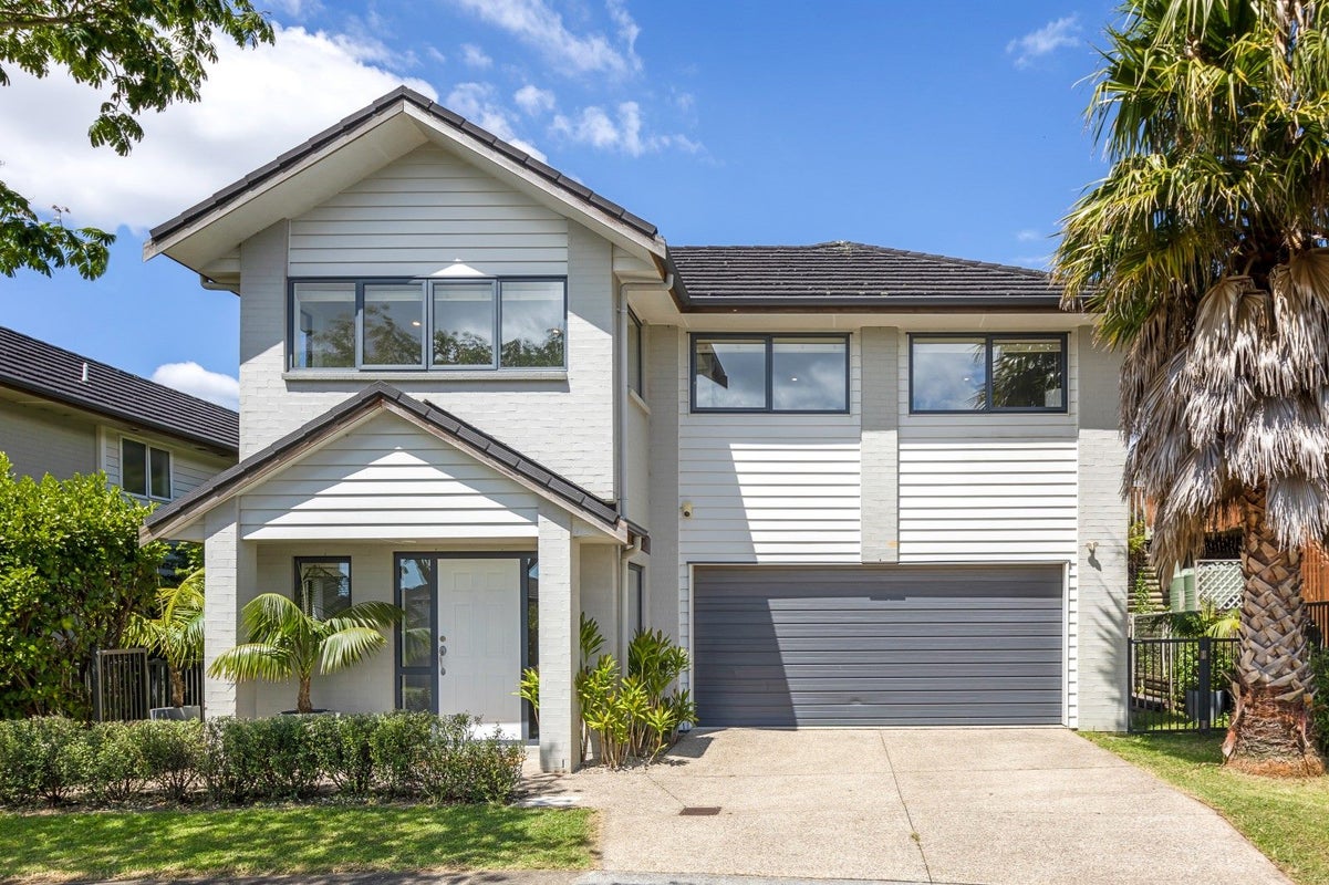 33 Mural Place, Greenhithe, Auckland - Carousel 1